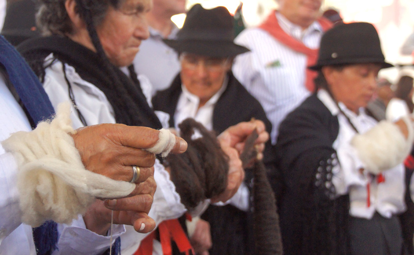 Foto de artesanas en Festilana 2013, Cucunubá