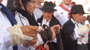 Foto de artesanas en Festilana 2013, Cucunubá