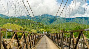 Foto del puente colgante de occidente en Antioquia