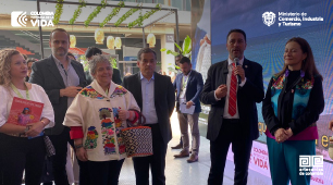 Artesanos de Colombia, presentes en la Vitrina de Anato 2024.