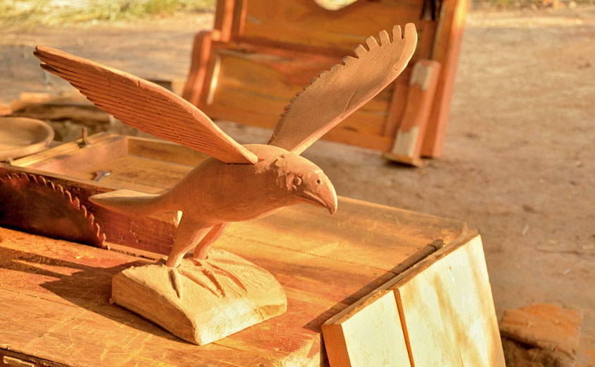 Águila tallada en madera, San Onofre, Sucre